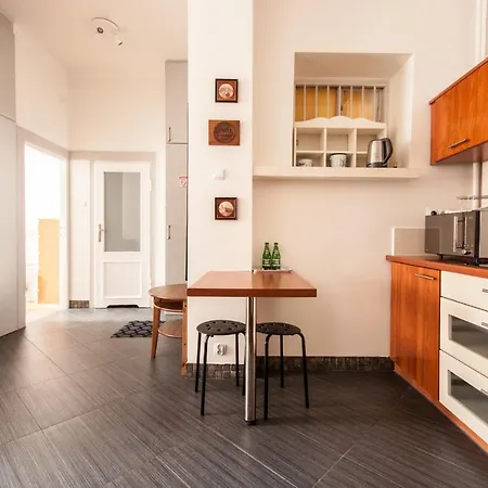 Elegant Old Town Market