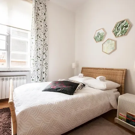 Elegant Old Town Market